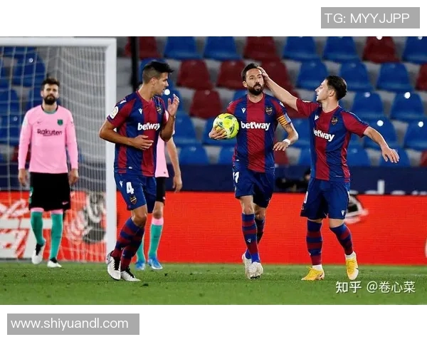 亨克与塞尔塔对决结果揭晓赛季精彩瞬间回顾与分析