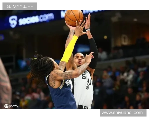 马刺逆袭灰熊黑八传奇之战回顾与分析